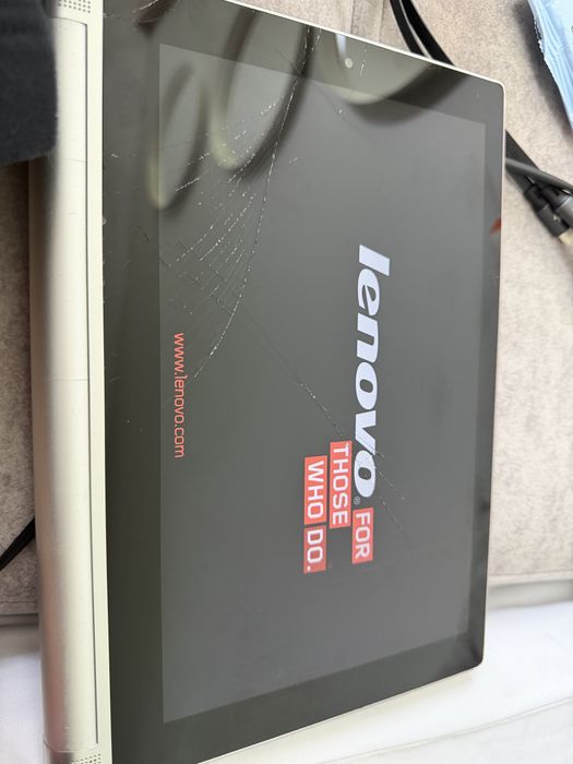 Tablet lenovo yoga tab