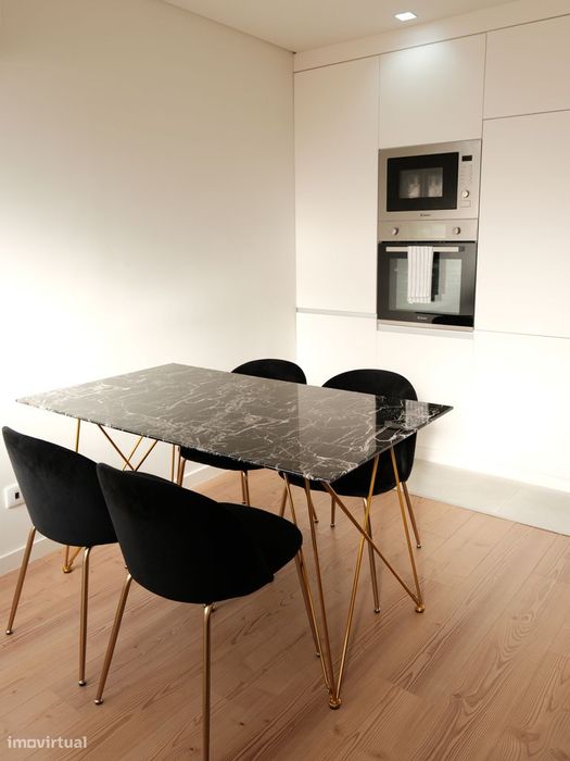 Apartamento T0 à venda na Travessa do Pardal