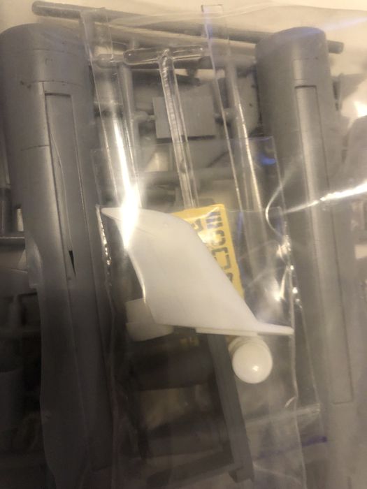 Модели сборные 1/144 CRJ-100, Blacburn Beverly