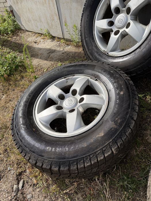Колеса Kia Sorento r16 з новою зимовою гумою Kapsen 245/70/16