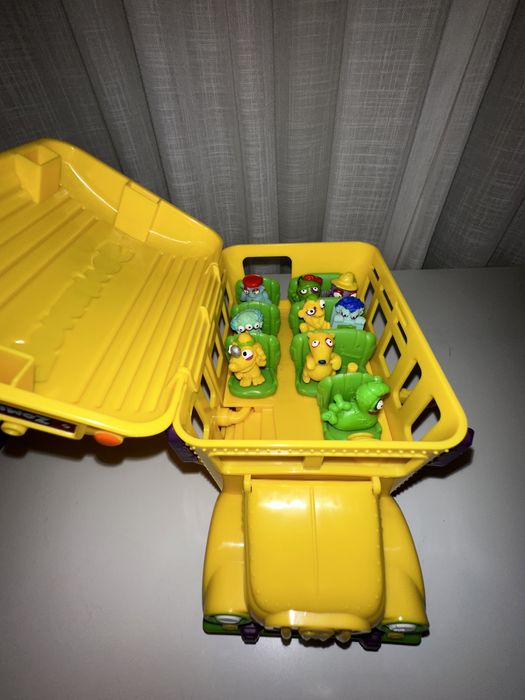 Zomlings Series 5 Crazy School Bus