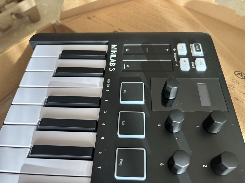 Arturia MiniLab 3 como novo