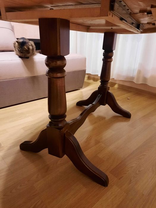 стол раздвижной и стулья