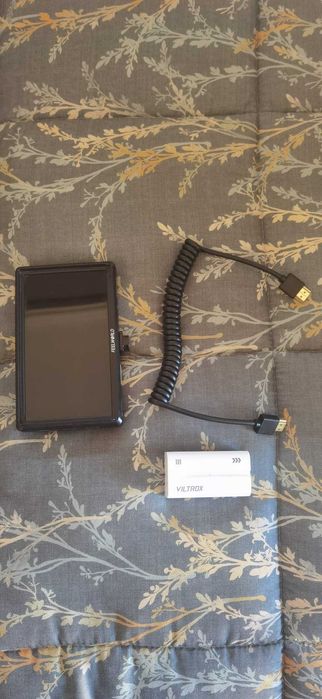 Oportunidade Monitor Feelworld FW568 (V3) + Brinde Cabo HDMI e Bateria