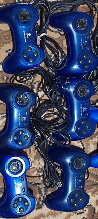 Геймпад Logitech Precision