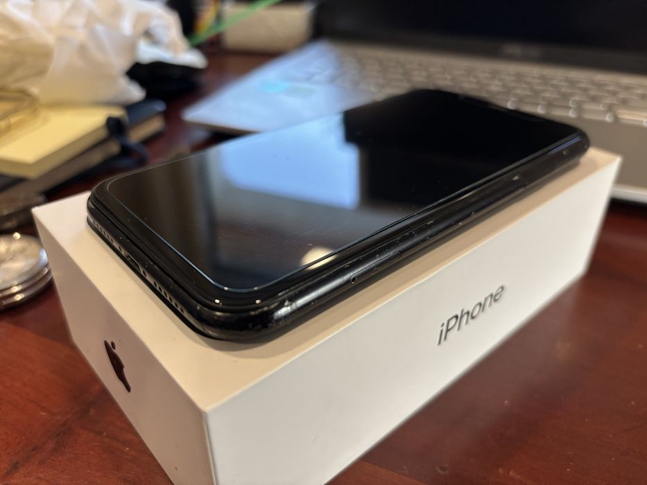 Iphone XR 128 Gb - frente, traseira e baterias novos - ler descricao