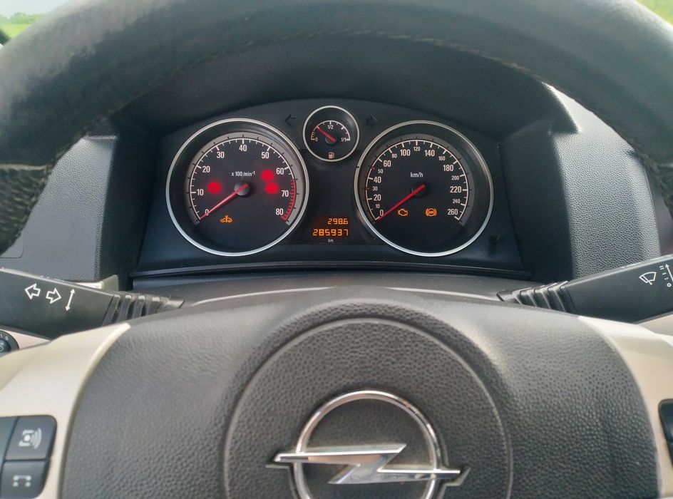 Opel Astra GTS. 1.8 газ/бен 140л.с.