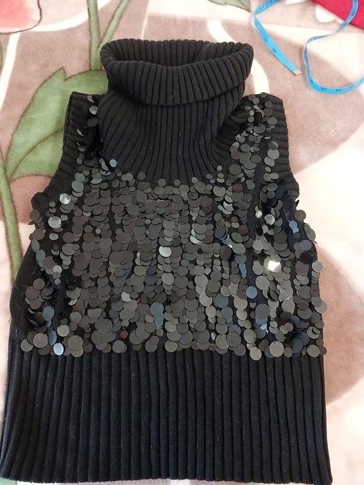 Шикарный жилет Apriori-Escada