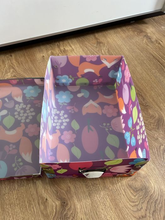 Pudełko w liski do przechowywania dla dzieci