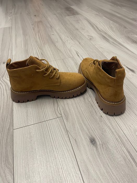 Зимове чоловіче взуття, нове.