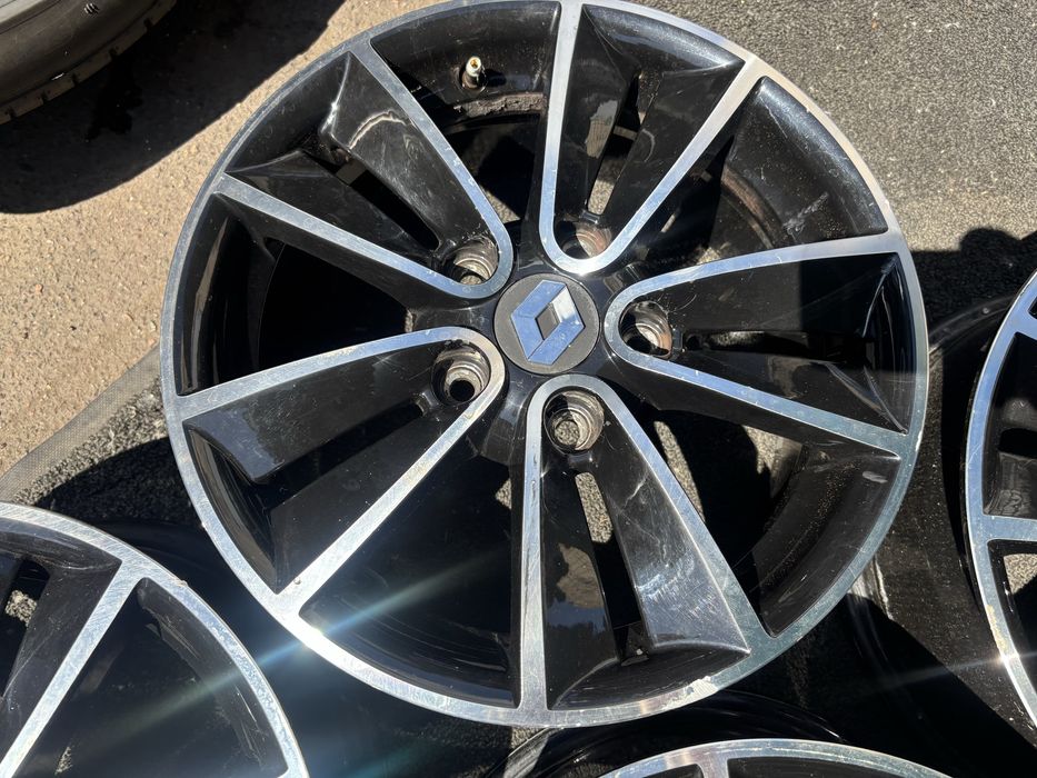 5/114.3R15 Renault диски