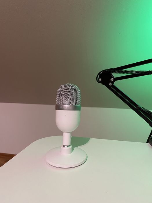 Mikrofon razer seiren mini- stan idealny