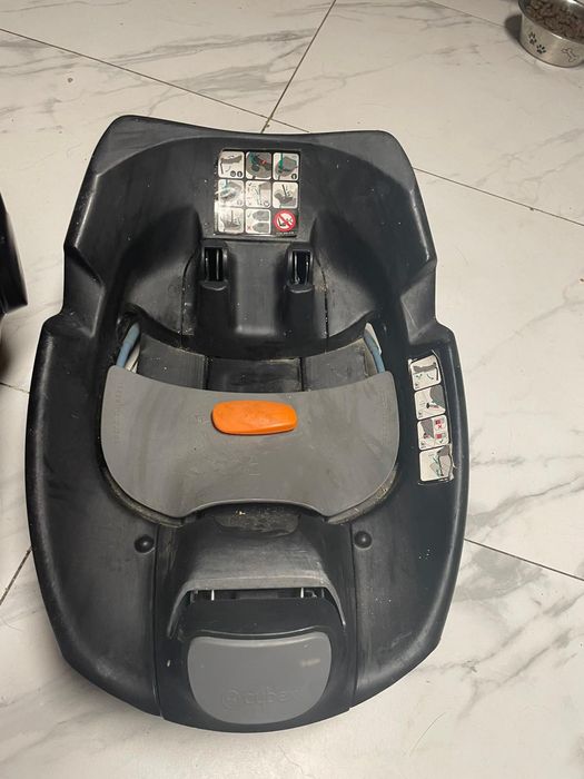 Fotelik Cybex Platinum z bazą ISOFIX