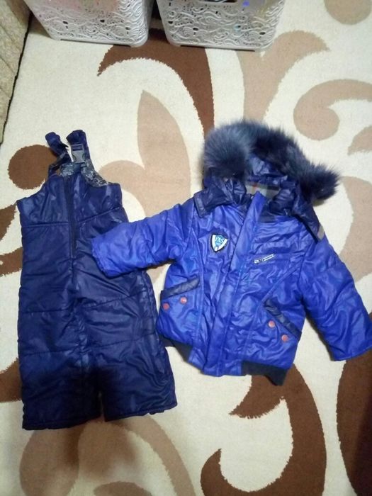 Продам зимний комбинезон для мальчика
