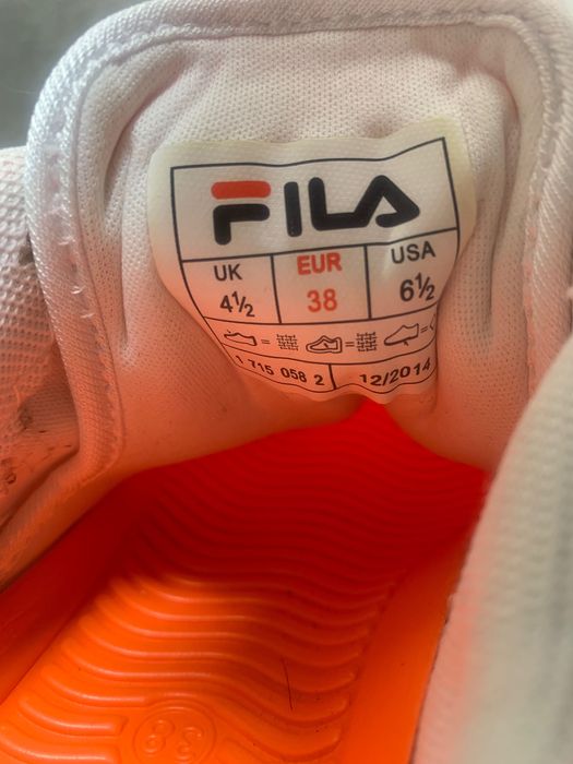 Жіночі кросівки FILA