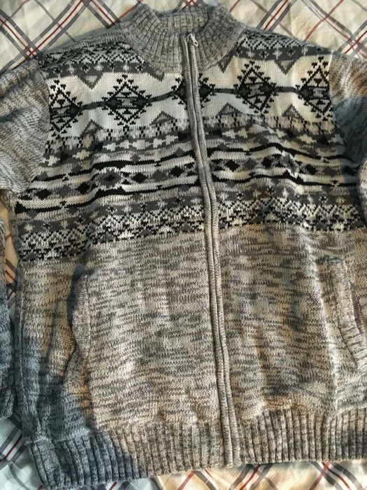 Sweter trykotowy podszyty kożuszkiem sherpa XL