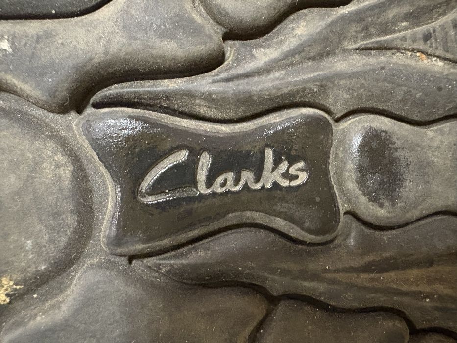 кросівки фірми Clarks 33 розмір
