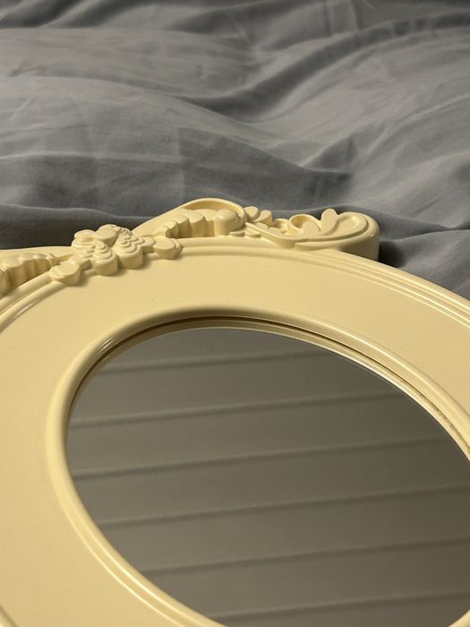 ramki na zdjęcia/ lusterka