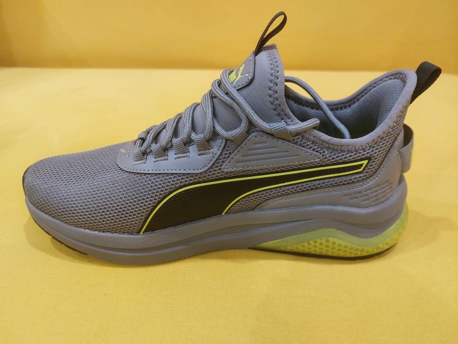 Продам кросівки PUMA 40р.