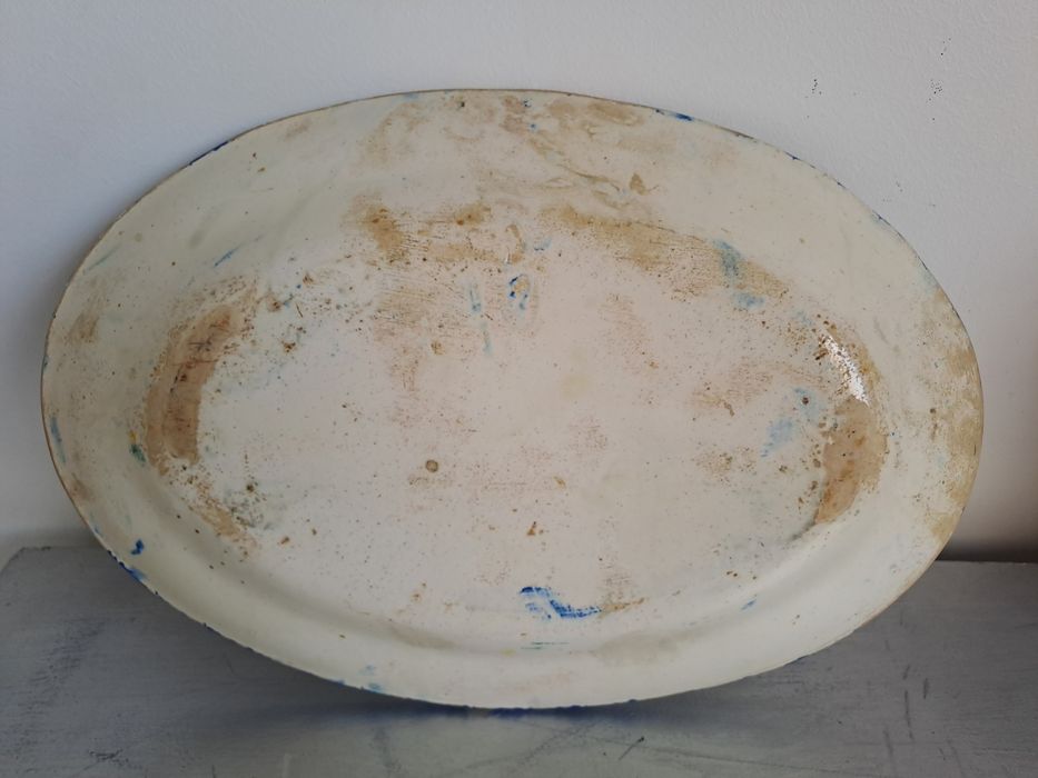 Travessa e Saladeira Antigas (20€ cada) peça]