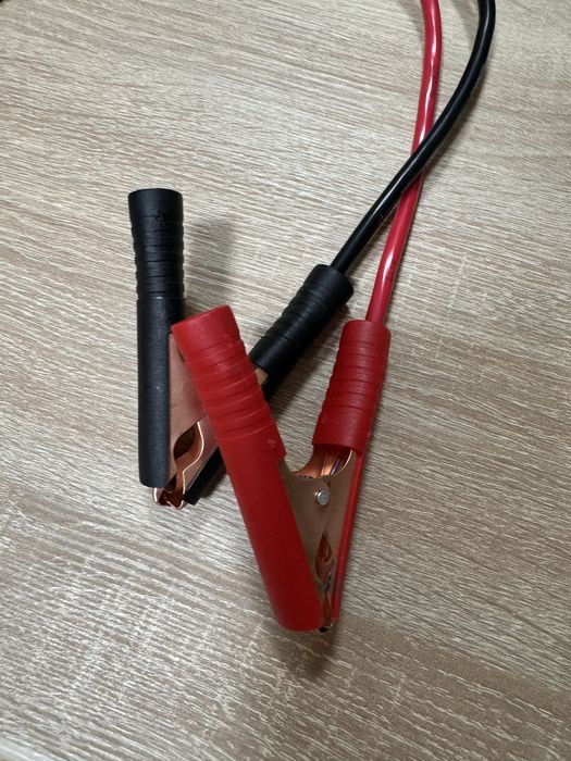 Інвертор Foval 2200W 12V-220V з чистою синусоїдою та USB