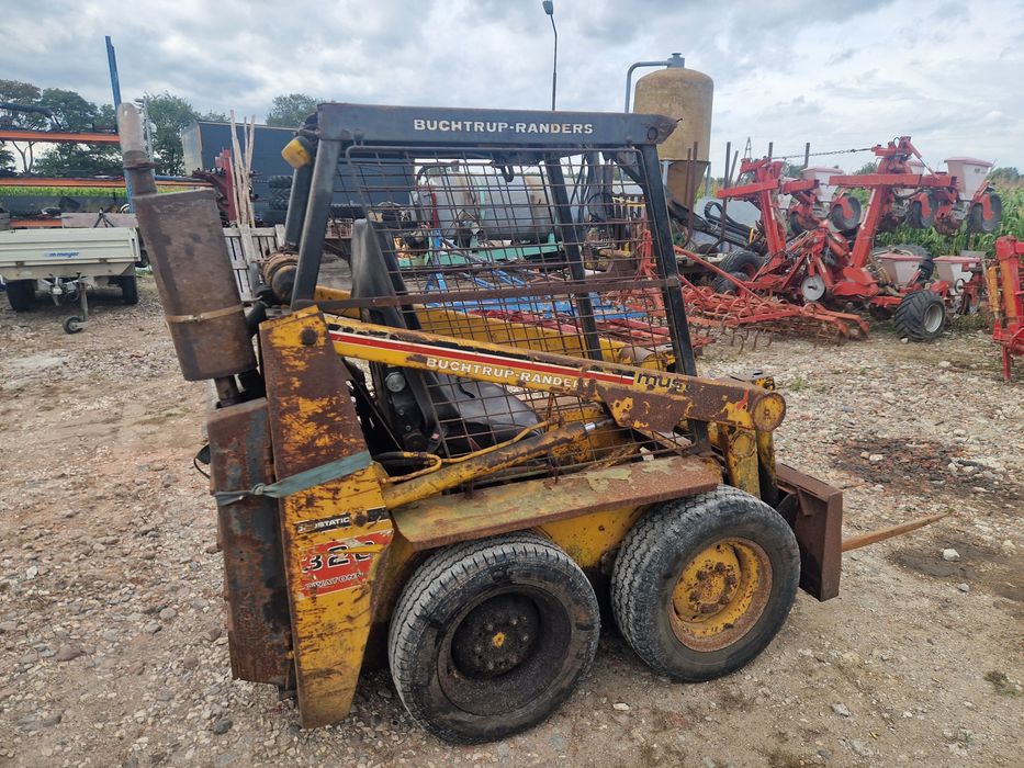 Ładowarka Mustang 320 New Holland Bobcat