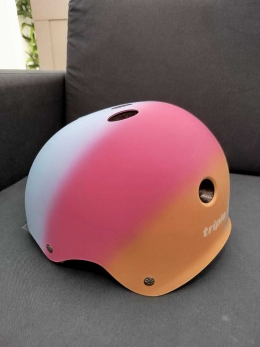 Capacetes Skate Triple 8 NOVO a estrear