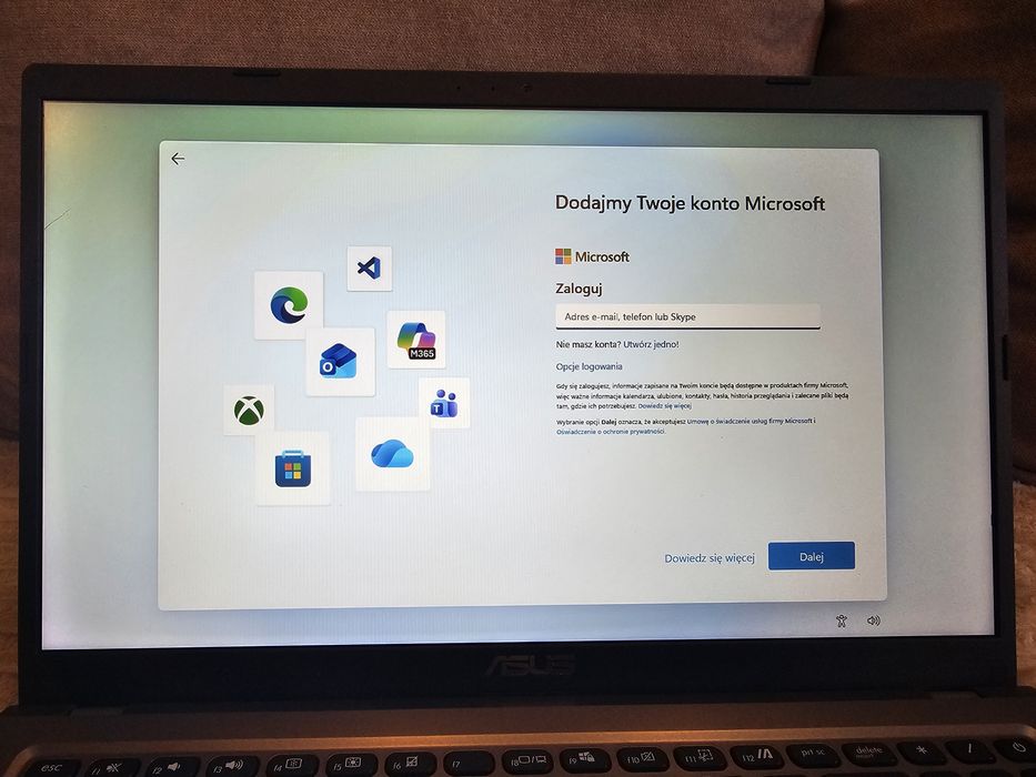 Laptop ASUS 15 cali – Szybki SSD – Do nauki i pracy – Stan BDB!