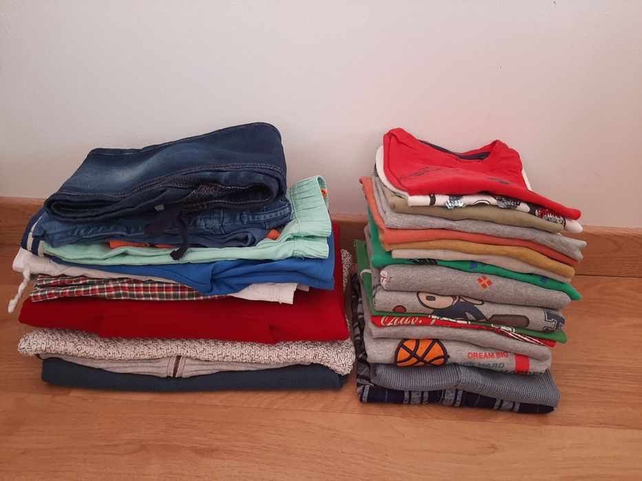 Grande lote de roupa menino 4-5 anos