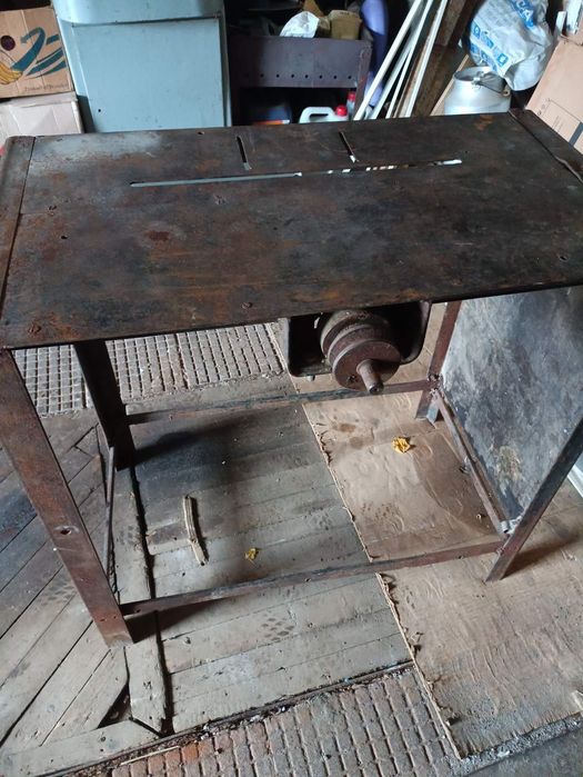 Станок деревообрабатывающий