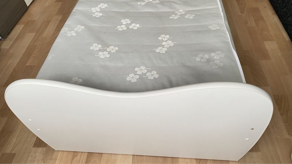 Прлдається ліжко з матрацом! Самовивіз Дніпро