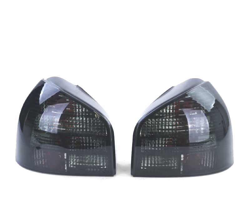 FAROLINS TRASEIROS AUDI A3 8L 96-00 FUMADOS