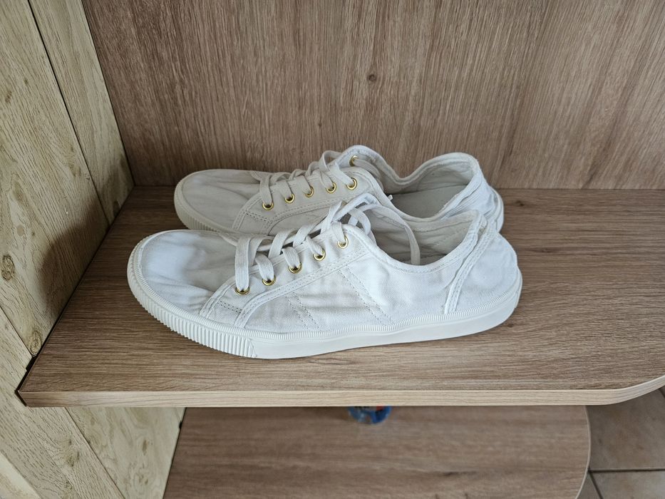 Sprzedam raz założone buty