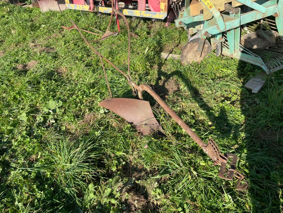 Плуг кінний однокорпусний