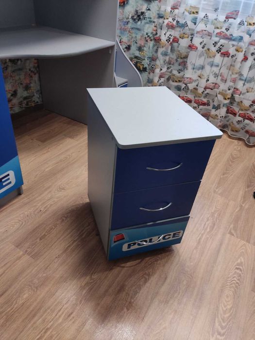 Дитяче ліжко-кімната