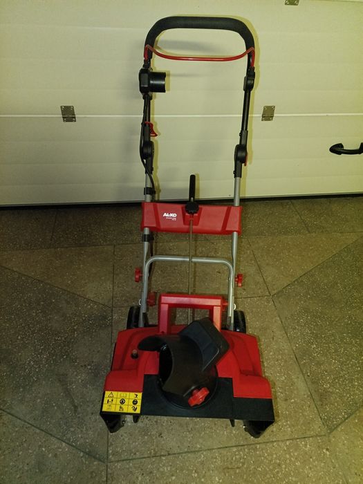электрический снегоуборщик AL-KO SnowLine 46 E