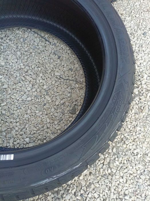 Nowe opony zimowe 245/40/18 Goodyear 2024r