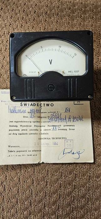 Woltomierz 0-15V 1962r.