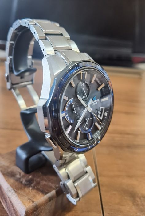 Casio Oceanus OCW-G2000 1AJF GPS Bluetooth Radio Control