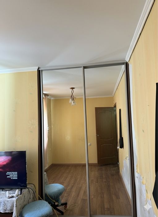 Шкаф  купе нішевий