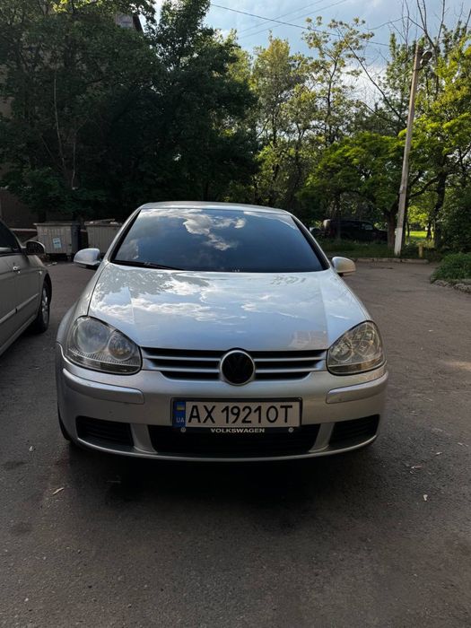 VW Golf 1,6 mpi