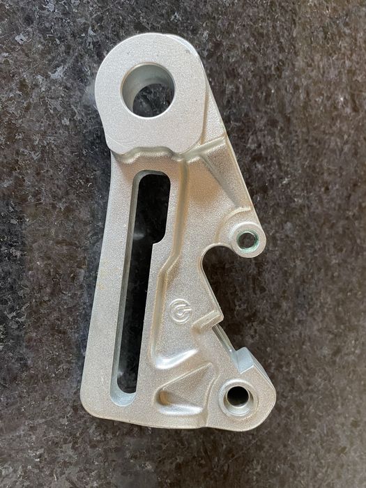 Suporte pinça travão traseiro Brembo 22.8489.02