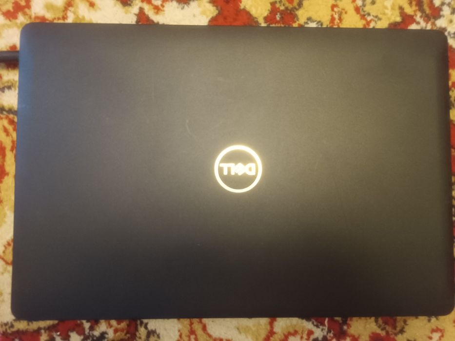 15,6" dell latitude 3580(i5-7200U,video r5-m330 2gb,ddr4 8gb,ssd m2 12