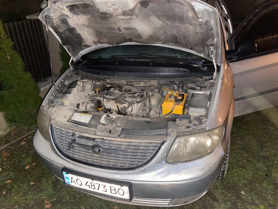 Авто Chrysler 2002 рік