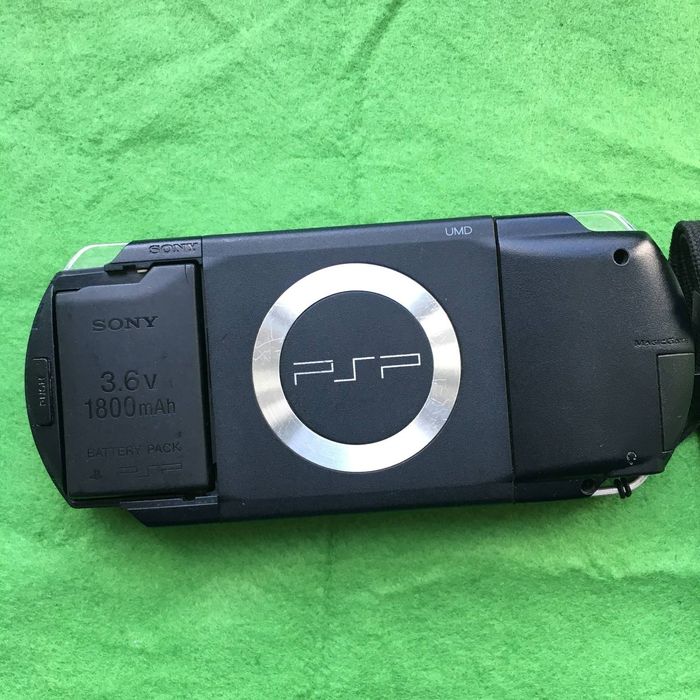 Ігрова консоль Sony PlayStation Portable PSP 1003

Приставк