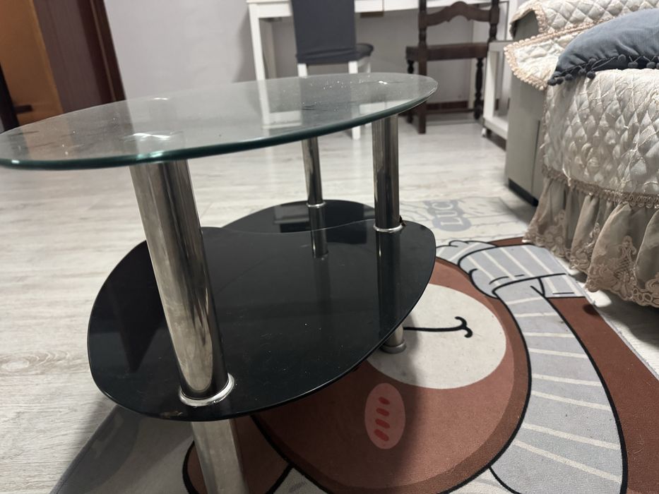 Mesa de vidro quase novo