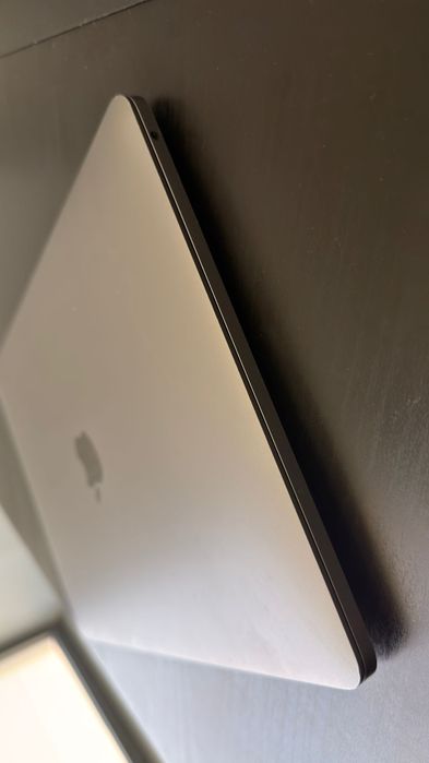 MacBook Pro 13" 2017 i5 2.3GHz | 8GB RAM | SSD | Excelente Estado