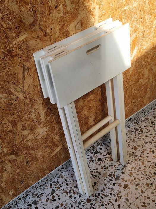 Mesas de apoio dobráveis