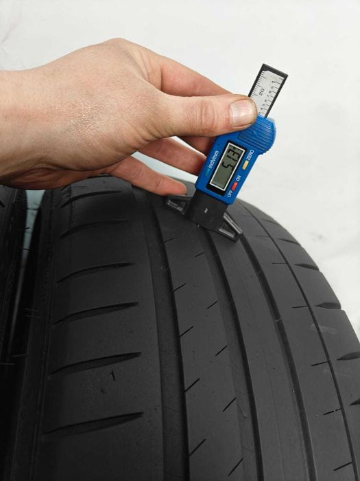 Шини літні 2шт Michelin Pilot Sport 4 R18 235/40 95Y XL шини літні