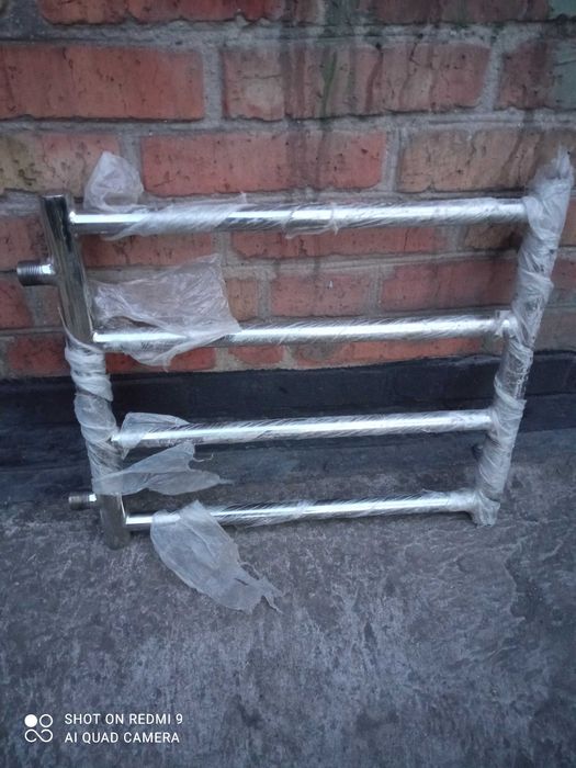 Продам полотенце сушитель для ванной